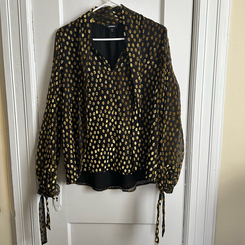 Express Top - Picture 2 of 5